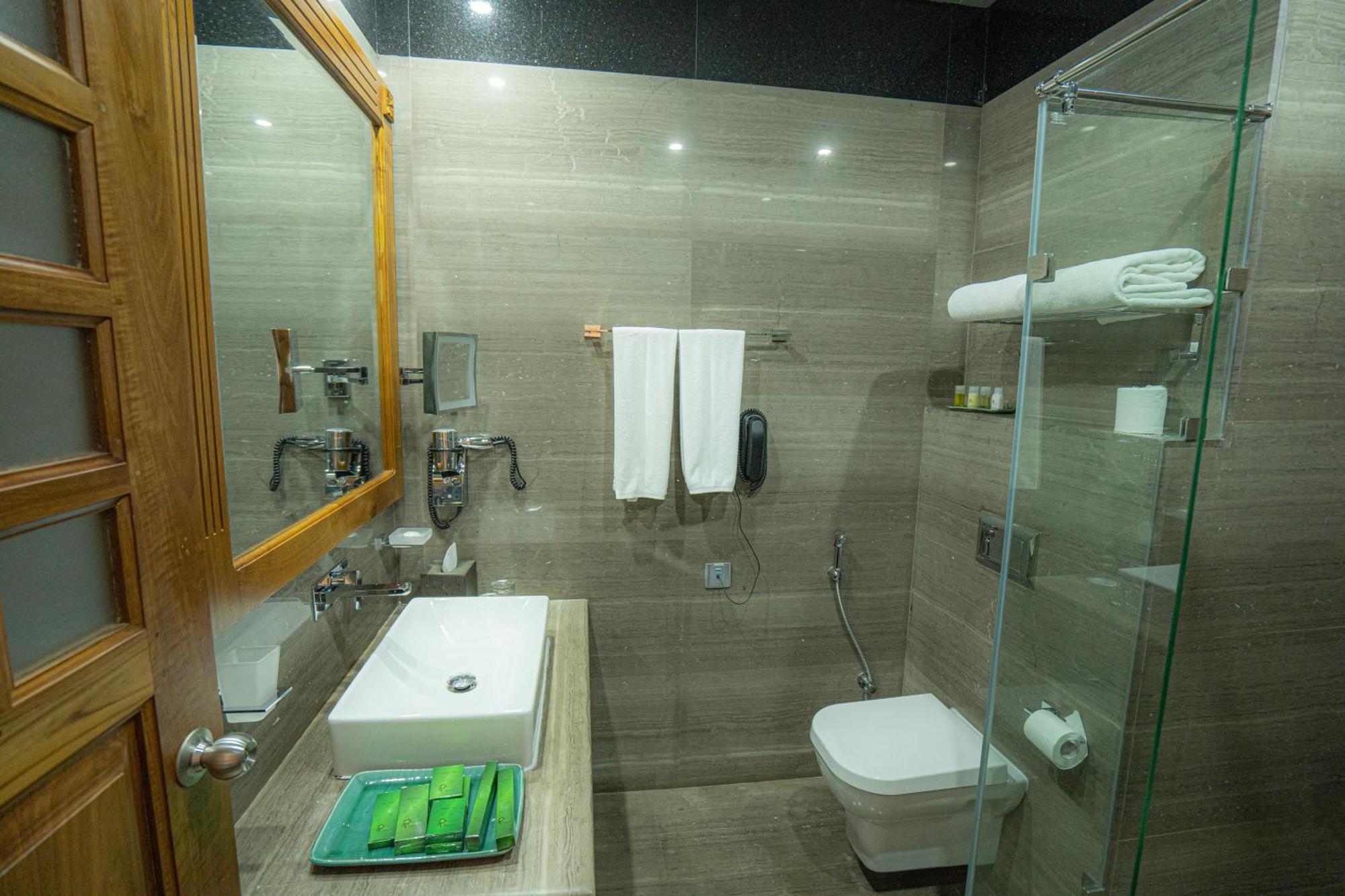 Araliya Green City - Your Gateway To Everything In Nuwara Eliya Eksteriør billede